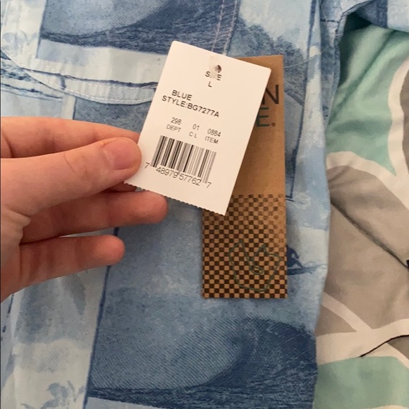 Summer button up tee - Picture 6 of 7